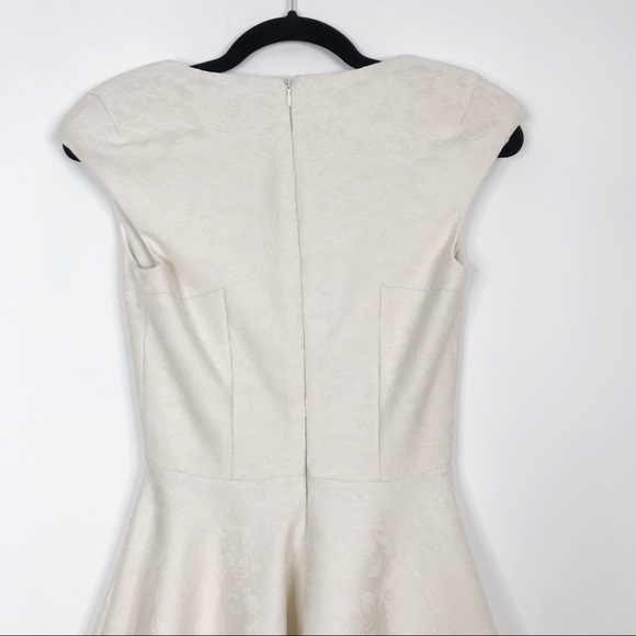 TopShop Jacquard Fit and Flare Mini Dress Cream 2 - Picture 9 of 10